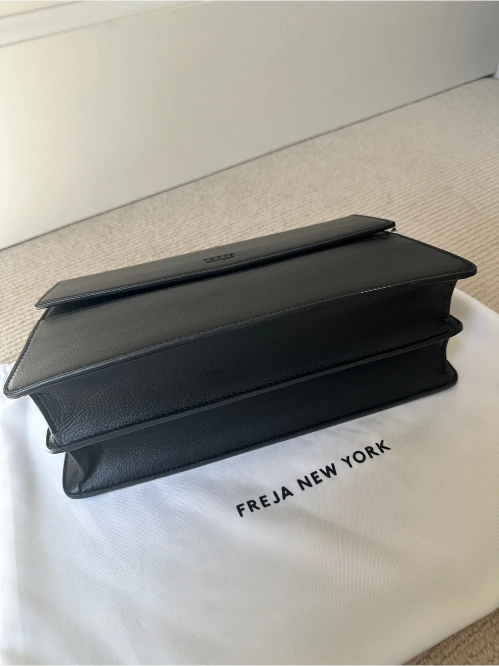 Freja New York overall good
